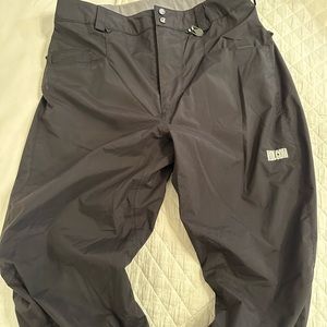 Volcom Five Pocket Pant Men size Medium Snow/Ski Pant, black, slight wear